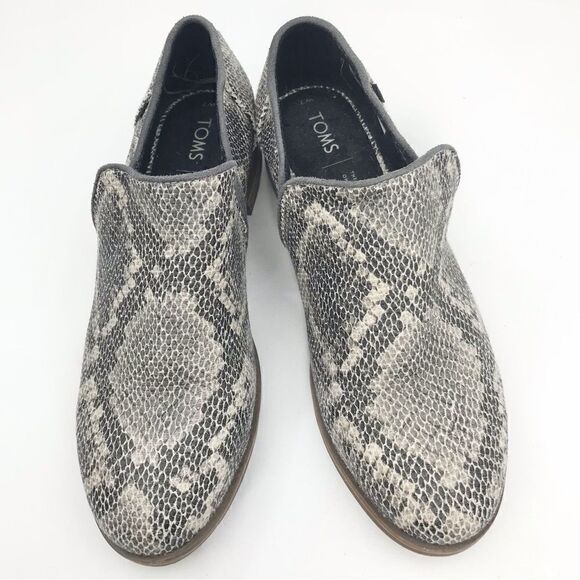 TOMS Shaye Gray Faux Snakeskin Print Slip On Low Profile Loafer Shoes - Picture 3 of 16